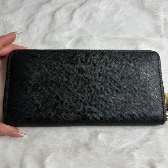 MICHAEL KORS Black Zip Around Wallet - Picture 2 of 11